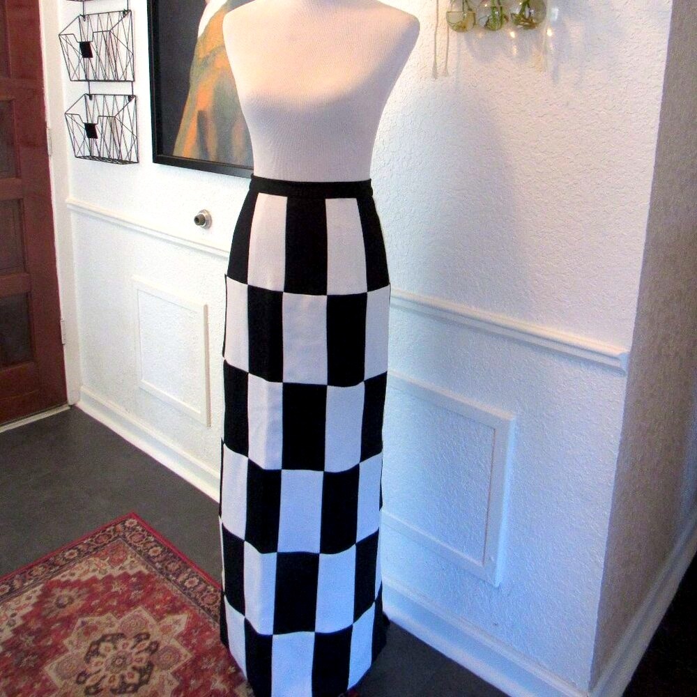 Checkered Fully Lined Highwaisted Skirt Beetlejuice